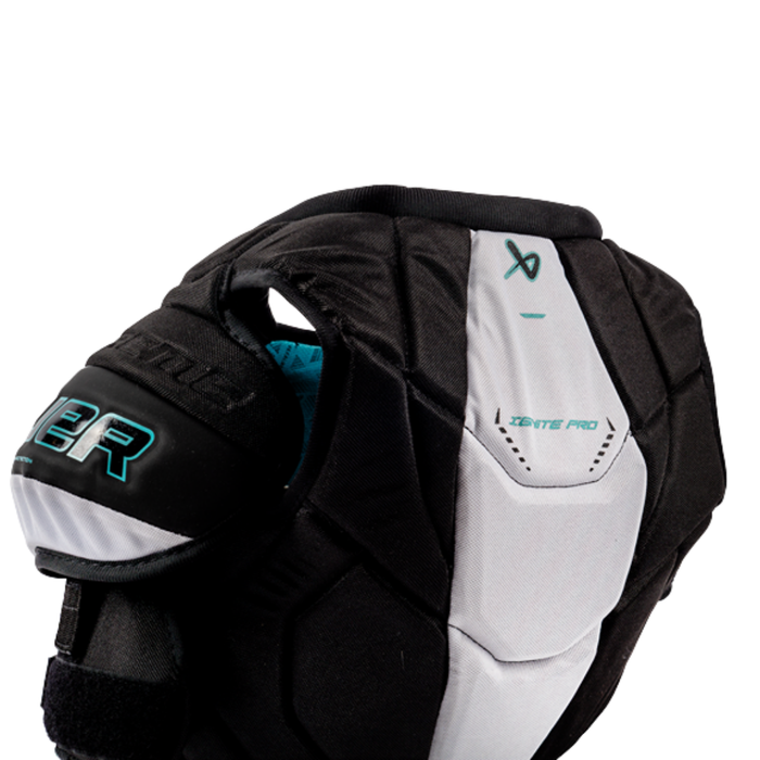s26 Bauer Supreme Ignite Pro Shoulder Pads JR