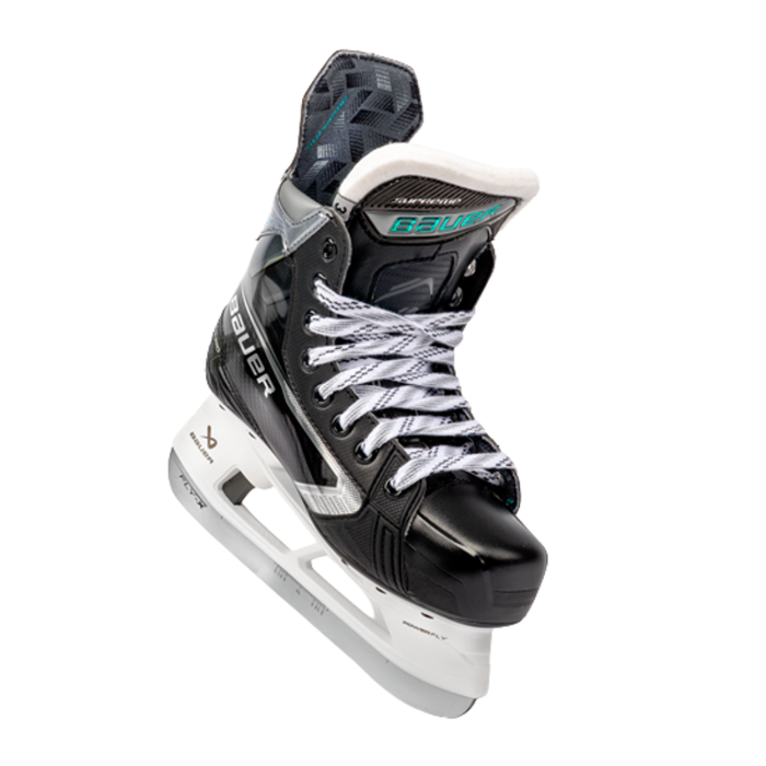 s26 Bauer Supreme Ignite Pro Skate YTH