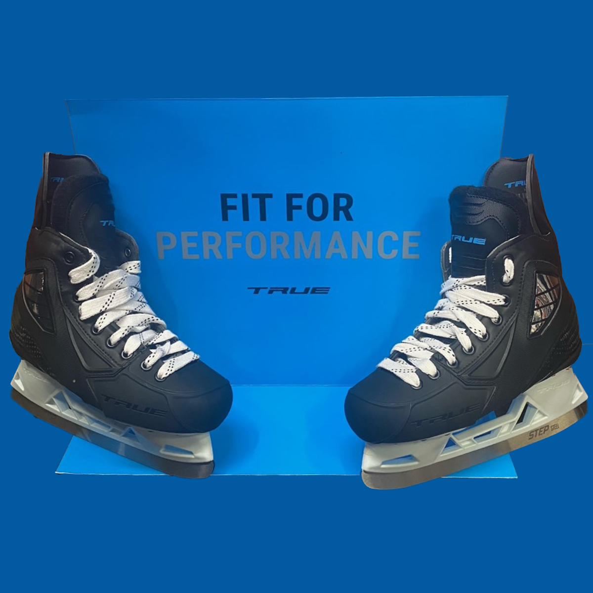 TRUE PRO CUSTOM RETURN - SIZE 5 REGULAR — Front Row Sports LTD
