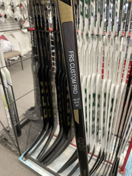 CCM Axis pro goal stick - Int Black/Gold 24" Regular